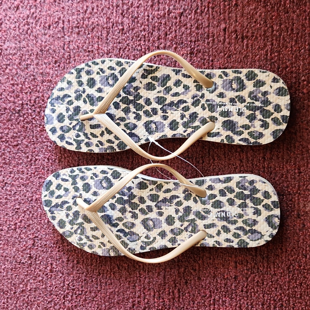Old navy flip flops